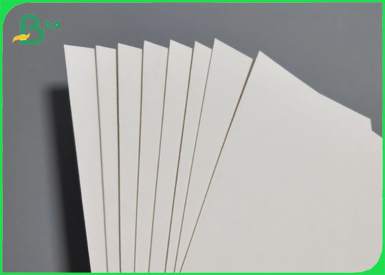 Carta assorbente non rivestita dell'acqua bianca per il sottobicchiere o l'aria Freshner 0.4mm 1.1mm densamente