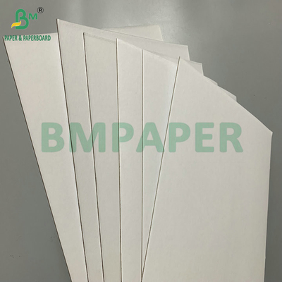 Cartone laminato a più strati di superficie bianca grigia 2 mm 2,5 mm per la realizzazione di copertine di libri fotografici