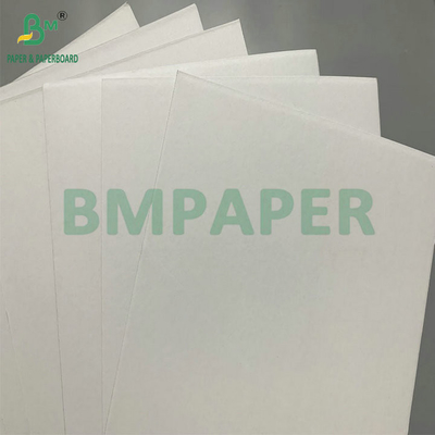 1 mm 2 mm Bianco superiore Bianco posteriore Tavola stratificata Cartuccia di superficie senza legno