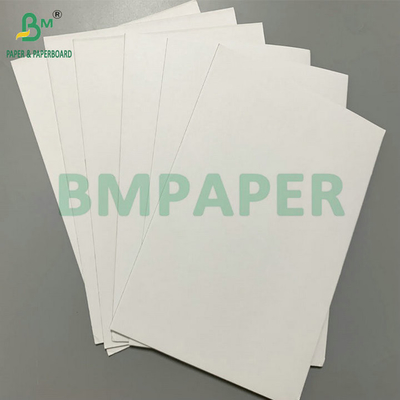 1 mm 2 mm Bianco superiore Bianco posteriore Tavola stratificata Cartuccia di superficie senza legno