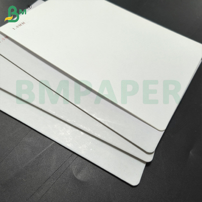 Ultra rigidità 2.0 mm Black Color White Color Board laminato con retro grigio