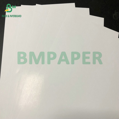 70 gm 75 gm Carta di alta bianchezza C1S lucida alta resistenza all'umidità per la fabbricazione di etichette in lattina