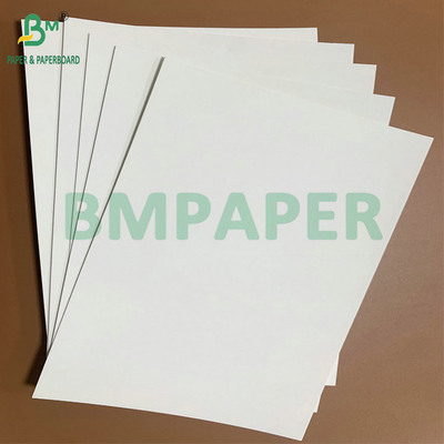 Carta ad alta bianchezza 0,7 mm 0,9 mm assorbente acqua per la fabbricazione di sottocoperta per bevande