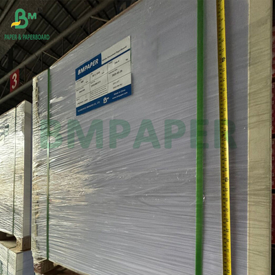 300 gm 350 gm Cartone bianco non rivestito per hangtag Alto lisce 70 x 100 cm