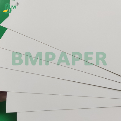 Fogli di cartoncino bianco liscio FBB da 215GSM, buon effetto di stampa