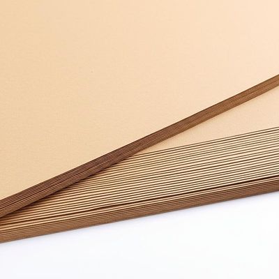 Fogli di carta kraft marrone ad alta resistenza da 60 g/m² e 70 g/m² in pasta riciclata