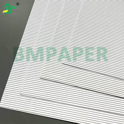 Carta ondulata bianca stampabile da 100 gsm, con fluting su un lato, per imballaggio scatole