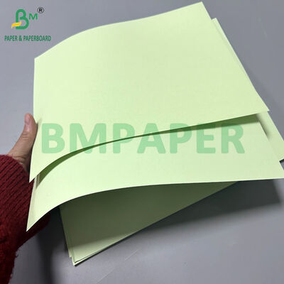 Superficie liscia 300gm 350gm Carta verde chiaro Bristol per regalo Pacchetto 571 x 724mm