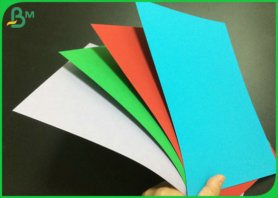 Fabbricazione gialla di superficie regolare di 180g 220g Red Green Bristol Card For Greeting Card