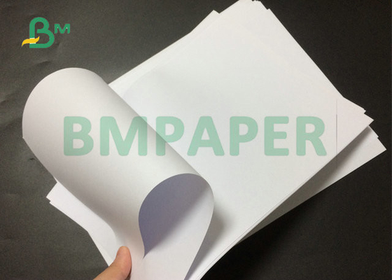75gsm 90gsm 23" x 35" carta offset non rivestita bianca per la fabbricazione del manuale di istruzioni